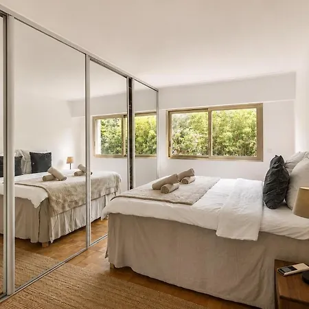 Beachfront Sea View 2 Bedrooms Διαμέρισμα